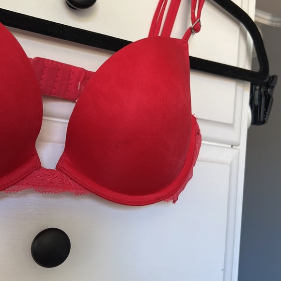 Victoria’s Secret PINK lace push up bra - Picture 3 of 5